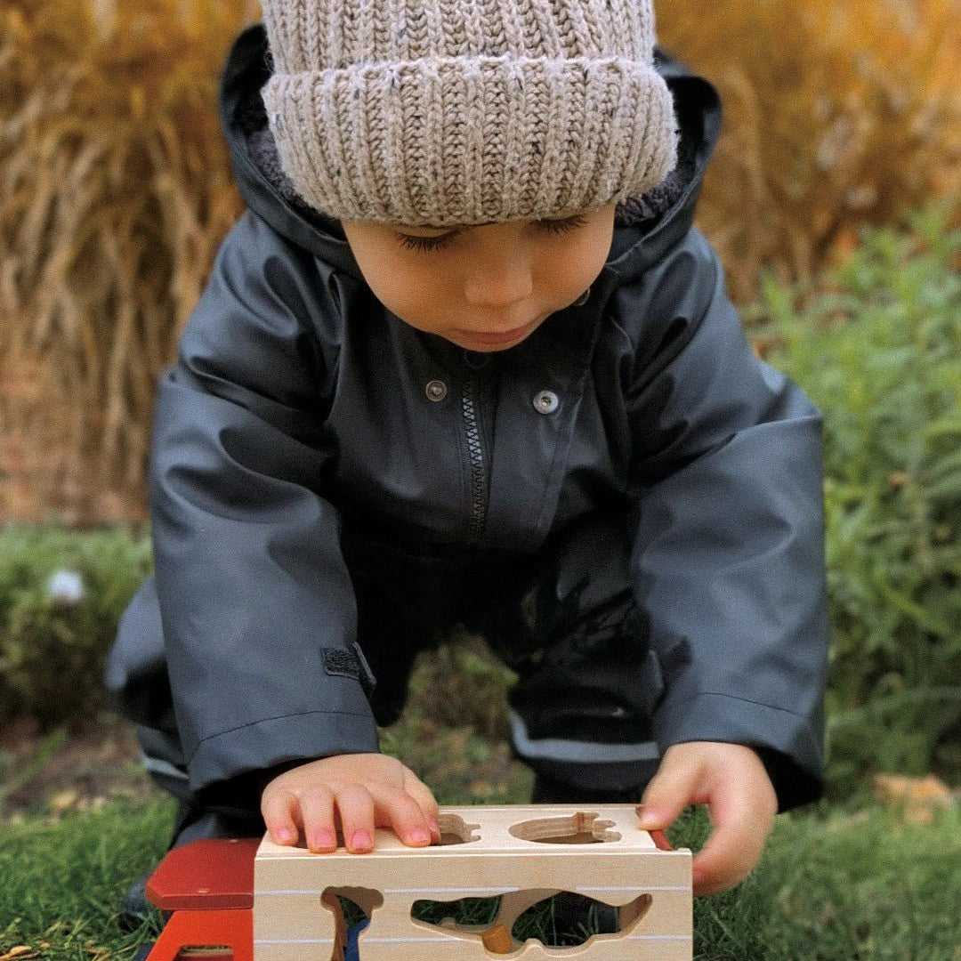 Outdoor Sensory Play Ideas for Toddlers: How to Bring Play Outside This Summer - Mentari