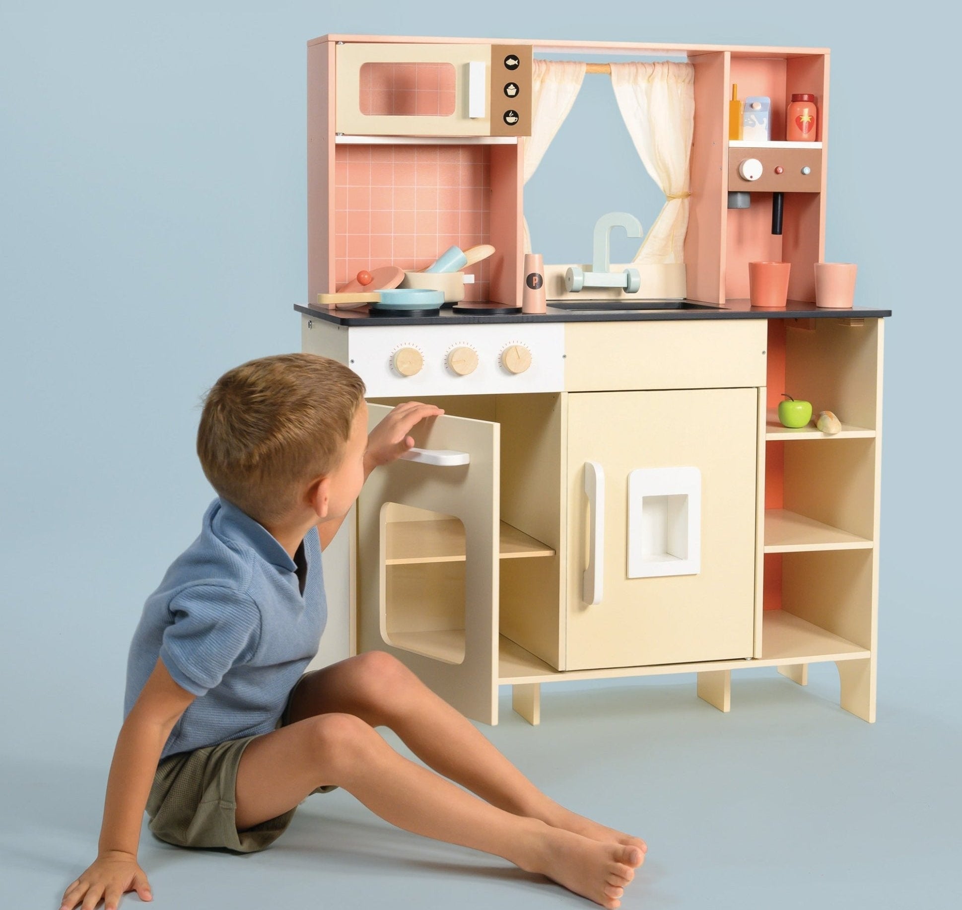 Pretend Play and Child Development: Why Your Kid's Play Kitchen Is More Important Than You Think - Mentari