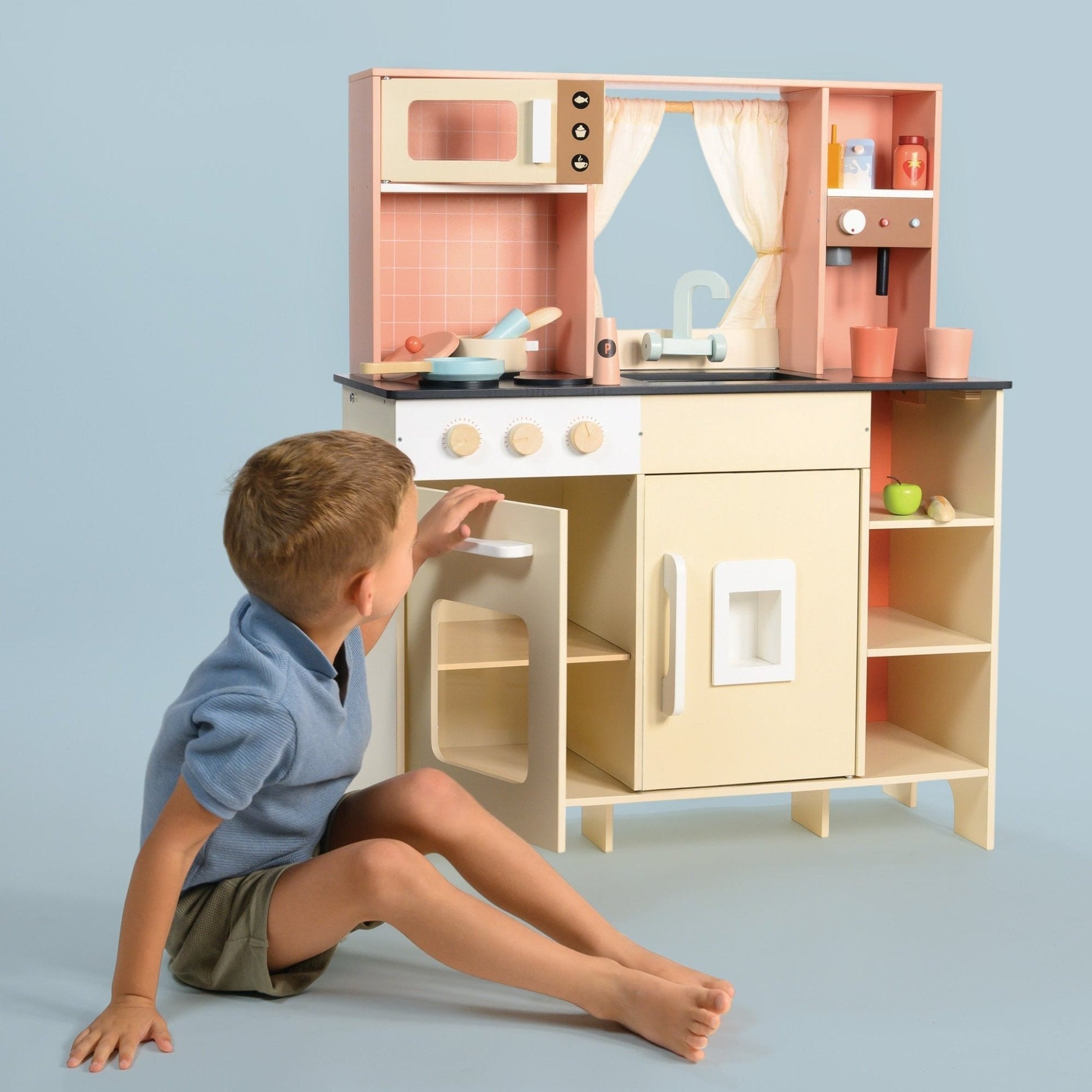 Pretend Play and Child Development: Why Your Kid's Play Kitchen Is More Important Than You Think - Mentari