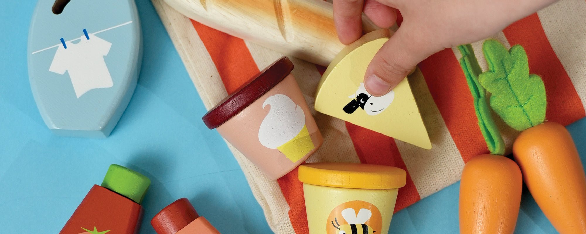 Pretend Play - Mentari