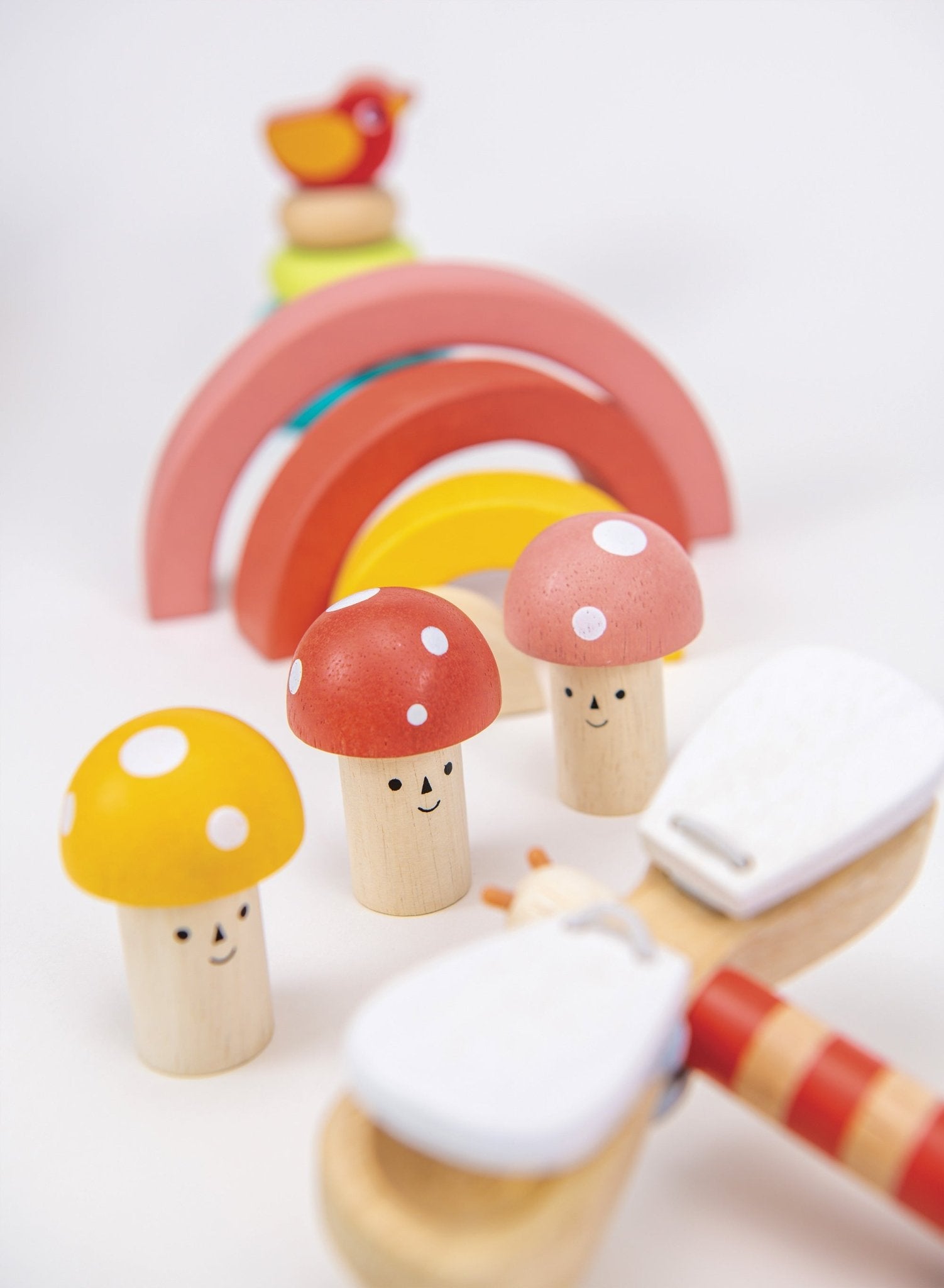 Creative Playthings 木製ミニチュア・トイ　VITARI 18 Months Garden Playtime Set – Mentari