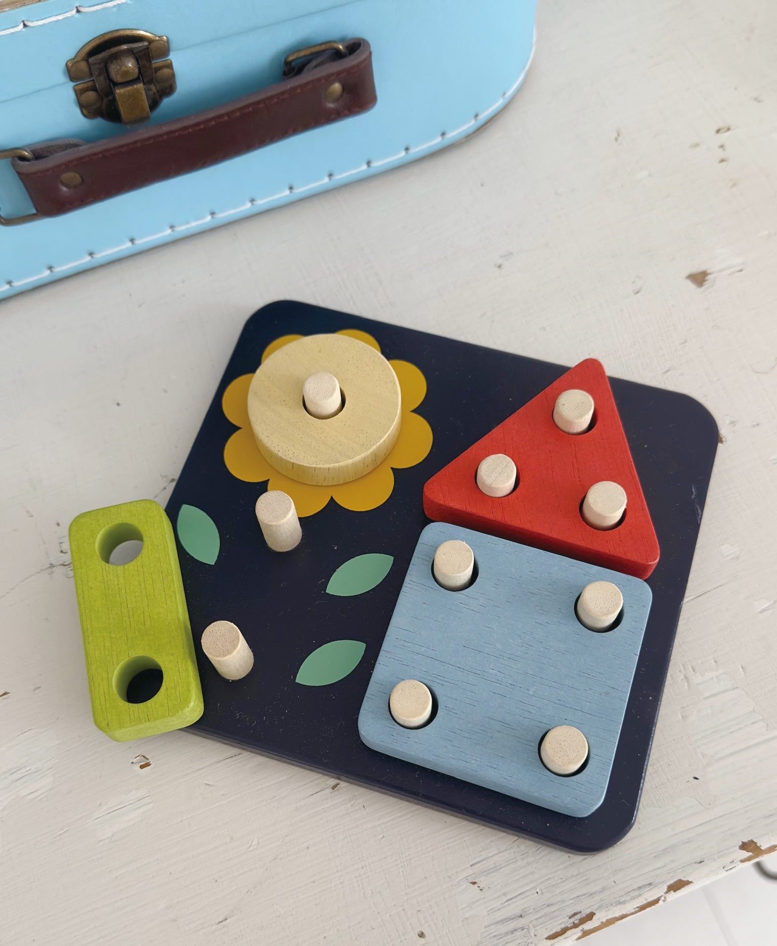 Count and Match Peg Board - Mentari - Sustainable Wooden Toys Made in Indonesia - Eco - Friendly Play