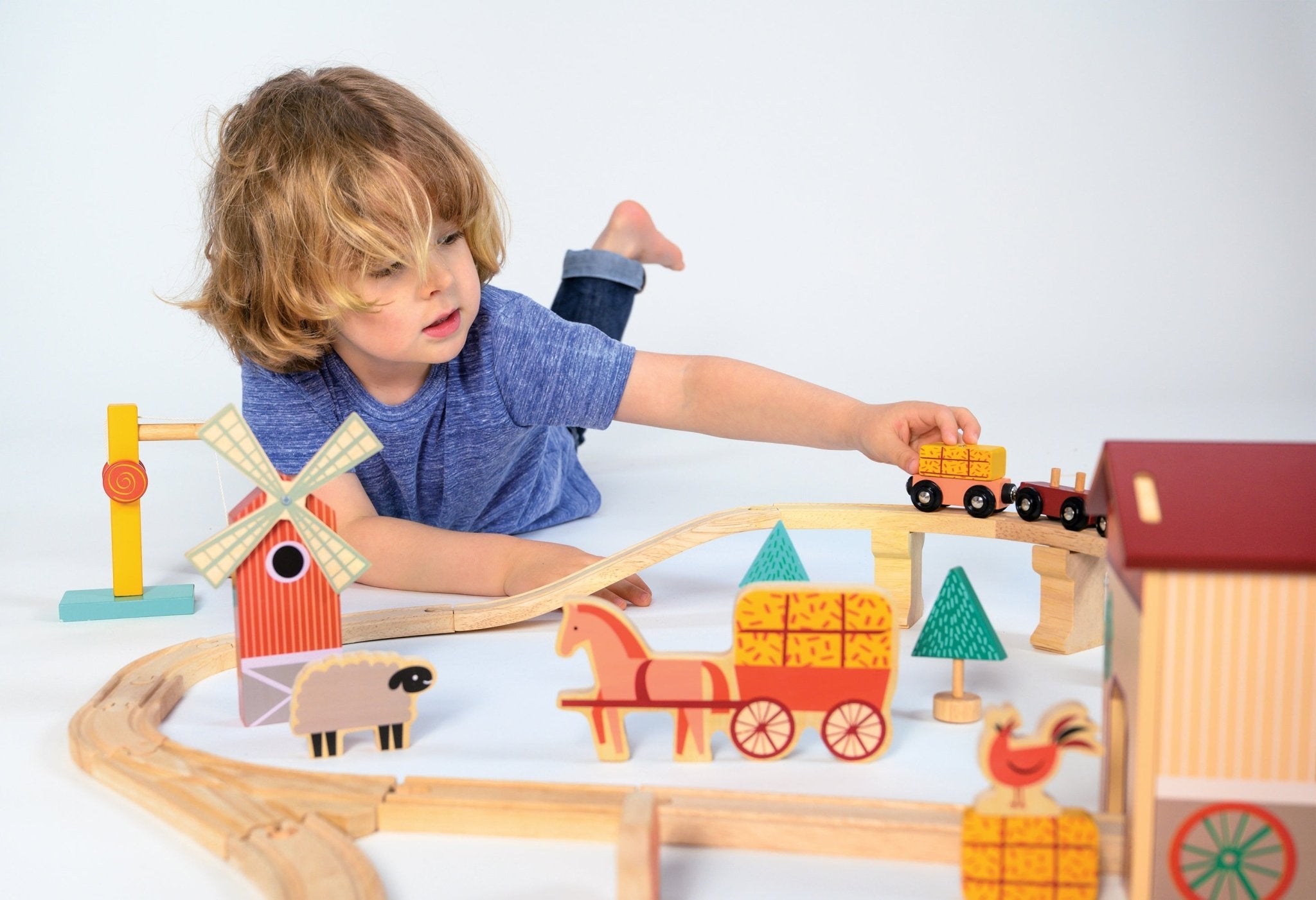 Farmyard Train Set - Mentari - Sustainable Wooden Toys Made in Indonesia - Eco - Friendly Play