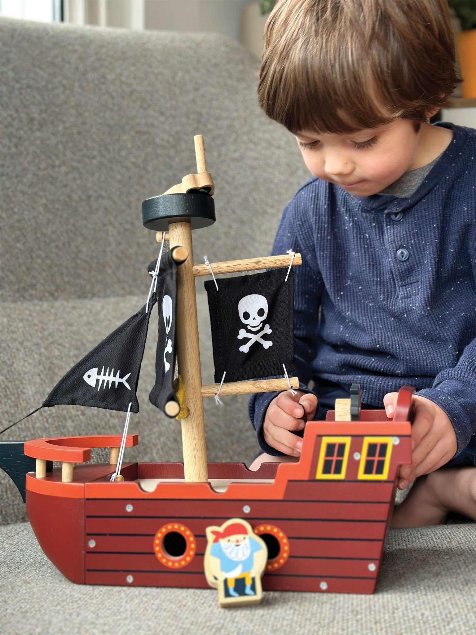 Fishbones Pirate Ship - Mentari - Sustainable Wooden Toys Made in Indonesia - Eco - Friendly Play