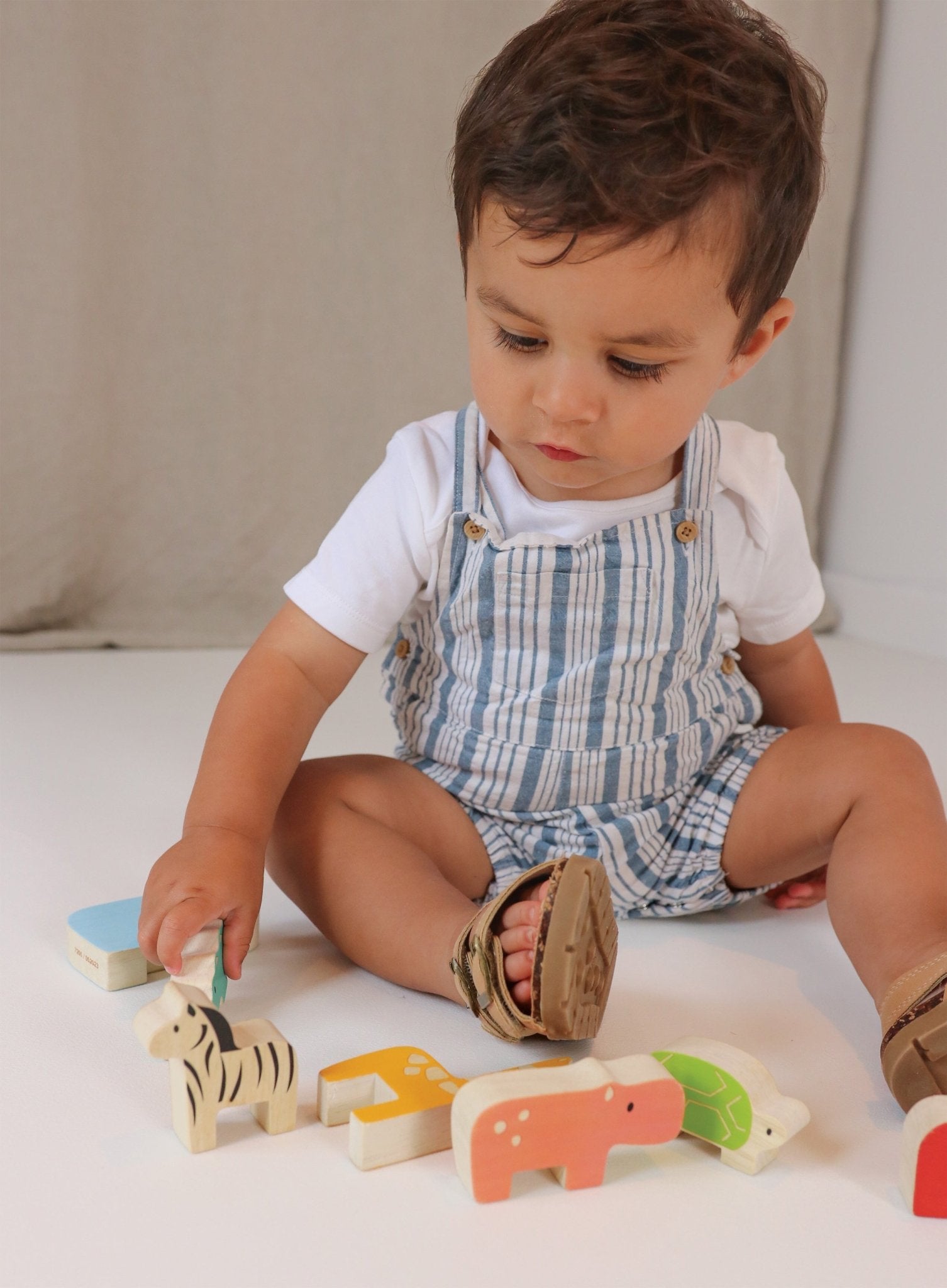 Happy Stacking Safari - Mentari - Sustainable Wooden Toys Made in Indonesia - Eco - Friendly Play