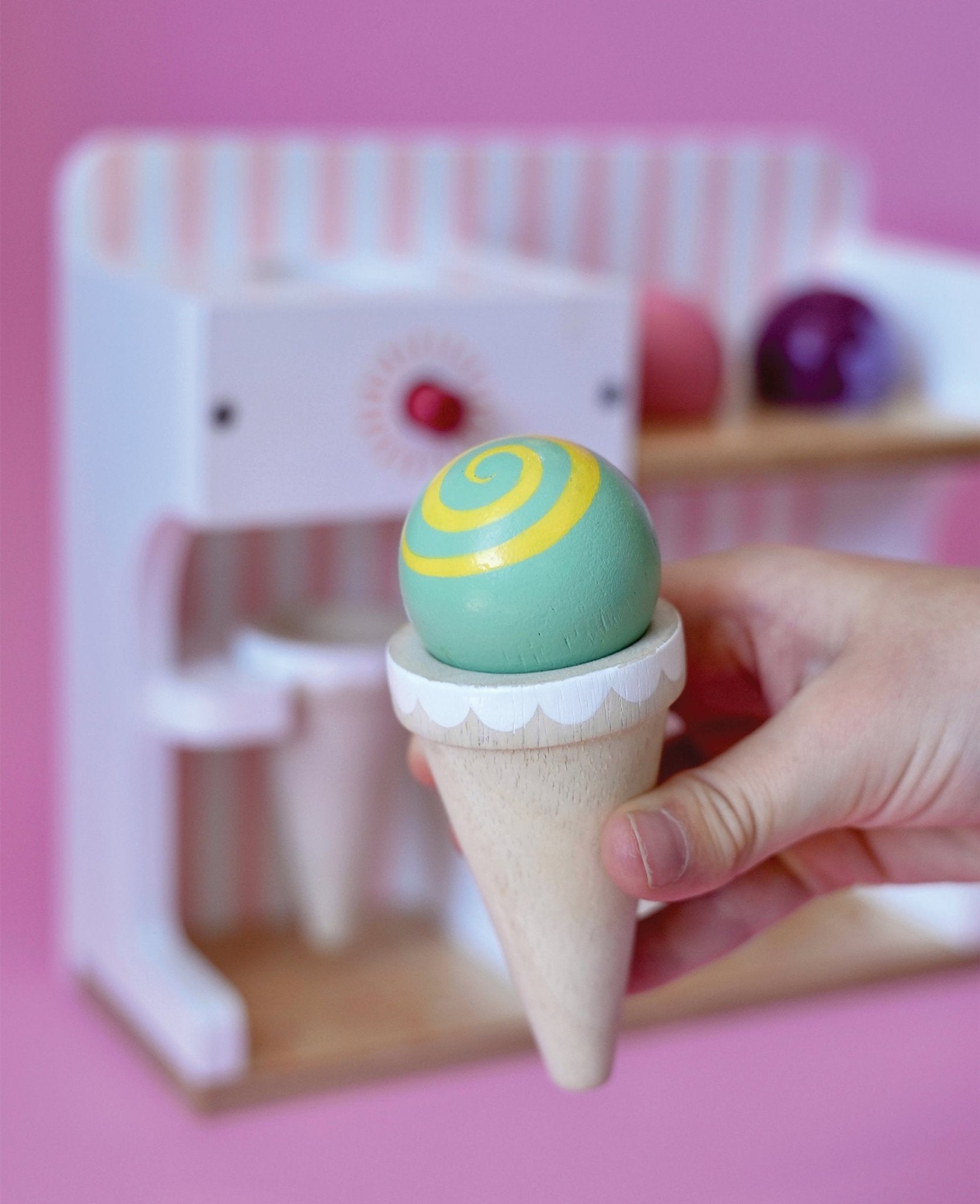 Wooden Ice Cream Kiosk Play Set 3+ | Mentari