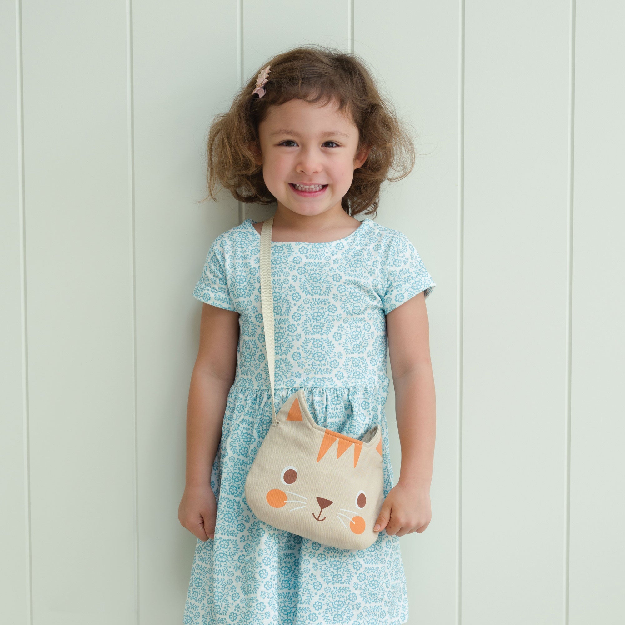 My Kitten Handbag - Mentari - Sustainable Wooden Toys Made in Indonesia - Eco - Friendly Play