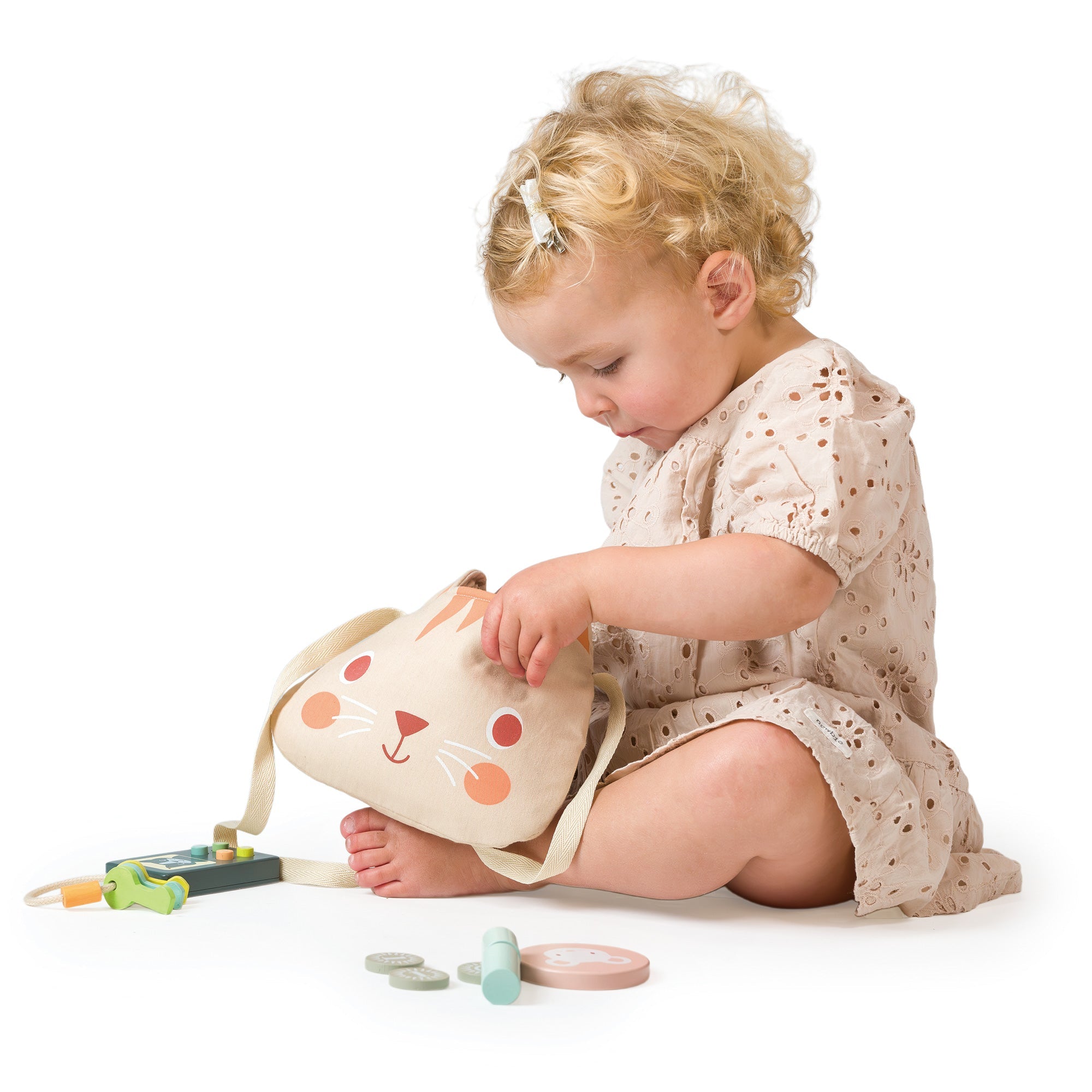 My Kitten Handbag - Mentari - Sustainable Wooden Toys Made in Indonesia - Eco - Friendly Play