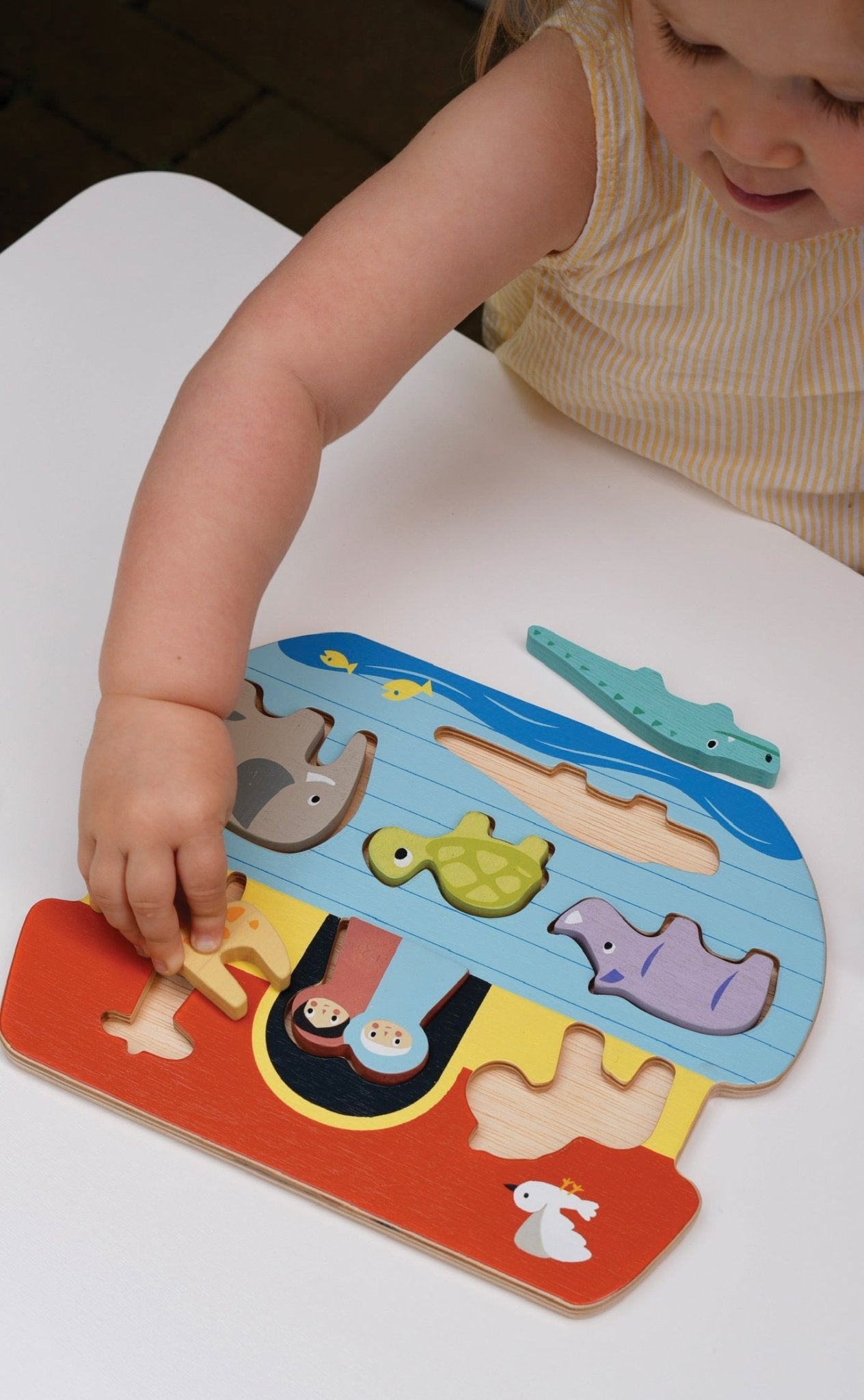 Shape Sorting Ark Tray - Mentari - Sustainable Wooden Toys Made in Indonesia - Eco - Friendly Play