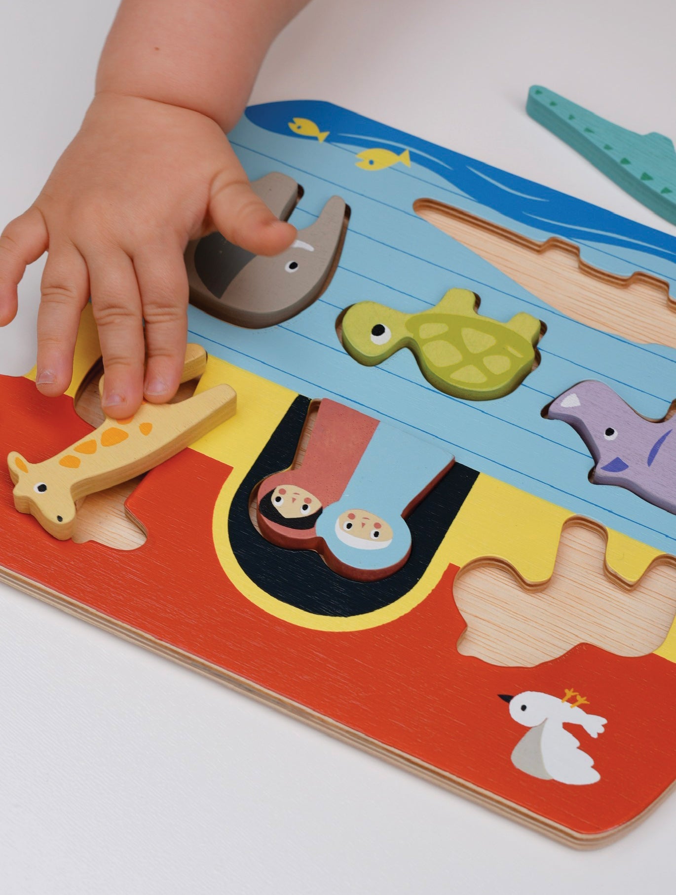 Shape Sorting Ark Tray - Mentari - Sustainable Wooden Toys Made in Indonesia - Eco - Friendly Play