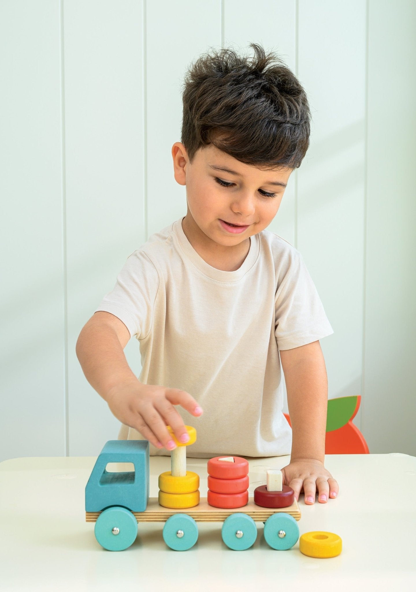 Stacking Peg Truck - Mentari - Sustainable Wooden Toys Made in Indonesia - Eco - Friendly Play