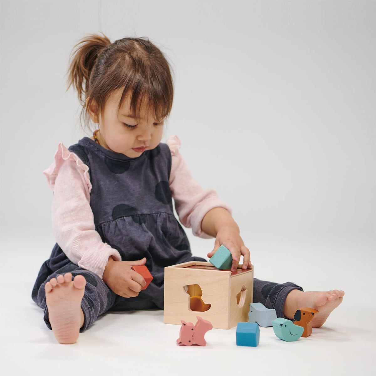 Wooden Shape Sorting Cube for Toddlers | Mentari