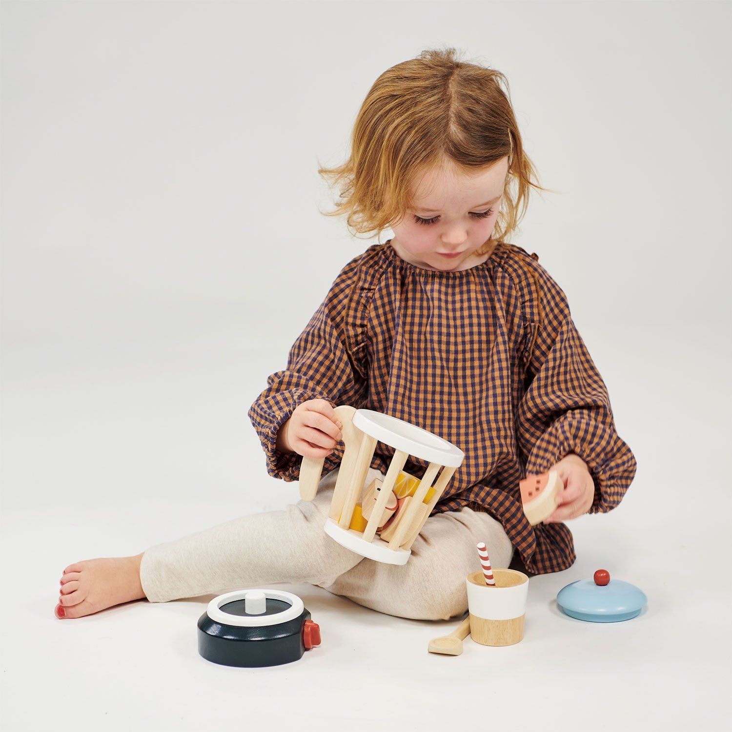 Smoothie Maker - Mentari - Sustainable Wooden Toys Made in Indonesia - Eco-Friendly Play