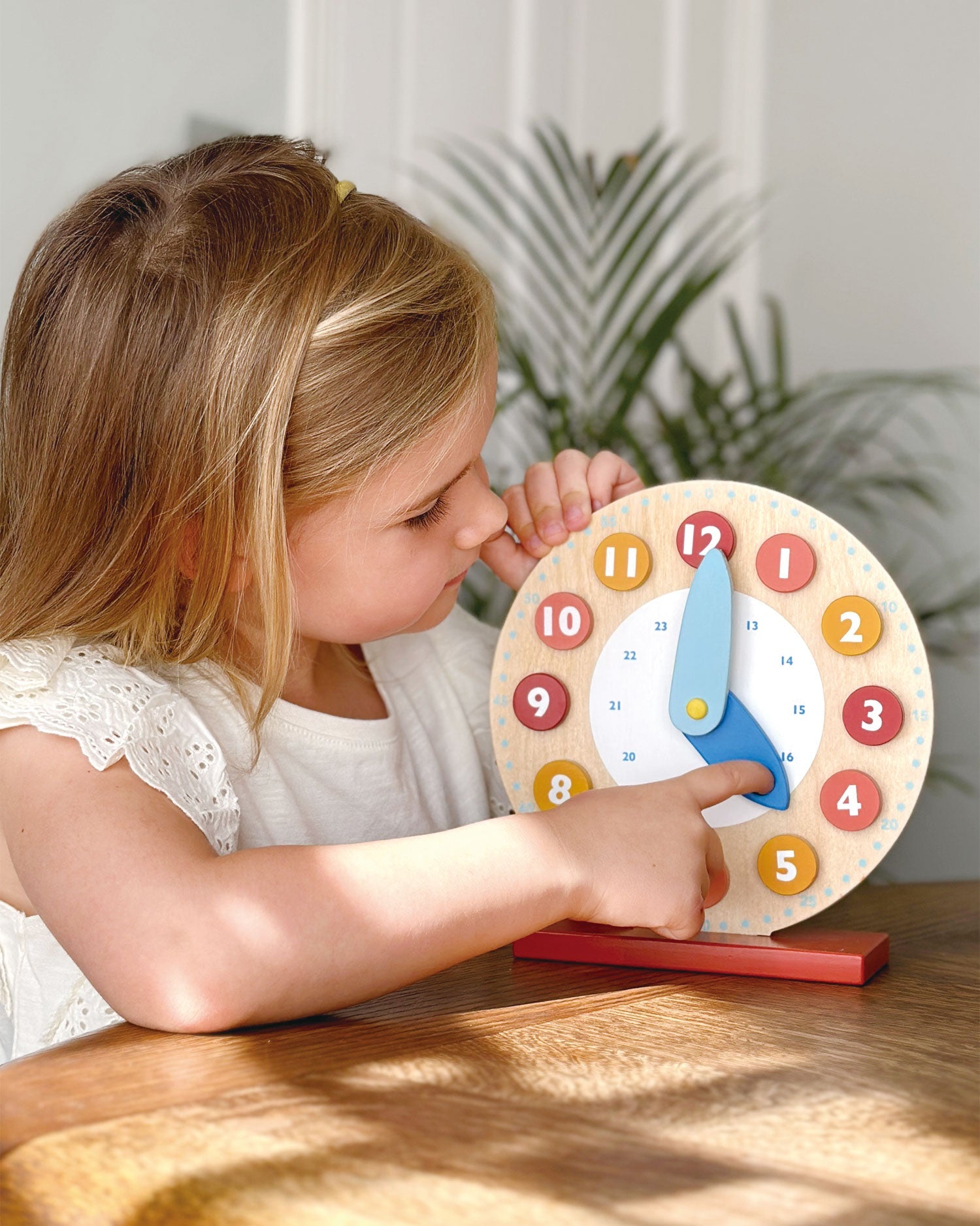 Wooden store teaching clock